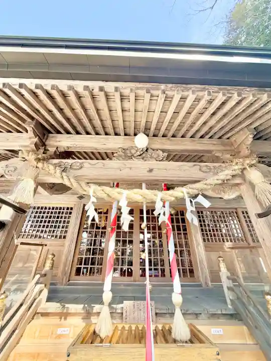 熊野神社の{uncategorized: "未分類", other: "その他", undefined: "問題あり", building: "その他建物", grave: "お墓", sacred_gate: "鳥居", guardian: "狛犬", statue: "像", buddha: "仏像", history: "歴史", nature: "自然", garden: "庭園", animal: "動物", pagoda: "塔", temizu: "手水舎", mountain_gate: "山門・神門", sanctuary: "本殿・本堂", subordinate: "末社・摂社", art: "芸術", scenery: "景色", jizo: "地蔵", ema: "絵馬", goshuin: "御朱印", omikuji: "おみくじ", items: "授与品その他", amulet: "お守り", goshuincho: "御朱印帳", eats: "食事", festival: "お祭り", votive_dance: "神楽", shichigosan: "七五三参", wedding: "結婚式", experience: "体験その他", initially: "初詣", around: "周辺", anti_infection: "感染症対策"}