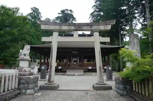 久津八幡宮の鳥居