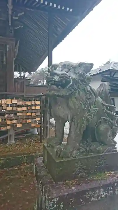 温泉神社の狛犬