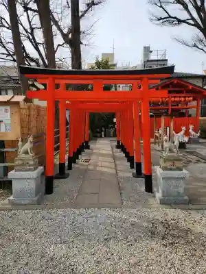蛇窪神社の{uncategorized: "未分類", other: "その他", undefined: "問題あり", building: "その他建物", grave: "お墓", sacred_gate: "鳥居", guardian: "狛犬", statue: "像", buddha: "仏像", history: "歴史", nature: "自然", garden: "庭園", animal: "動物", pagoda: "塔", temizu: "手水舎", mountain_gate: "山門・神門", sanctuary: "本殿・本堂", subordinate: "末社・摂社", art: "芸術", scenery: "景色", jizo: "地蔵", ema: "絵馬", goshuin: "御朱印", omikuji: "おみくじ", items: "授与品その他", amulet: "お守り", goshuincho: "御朱印帳", eats: "食事", festival: "お祭り", votive_dance: "神楽", shichigosan: "七五三参", wedding: "結婚式", experience: "体験その他", initially: "初詣", around: "周辺", anti_infection: "感染症対策"}