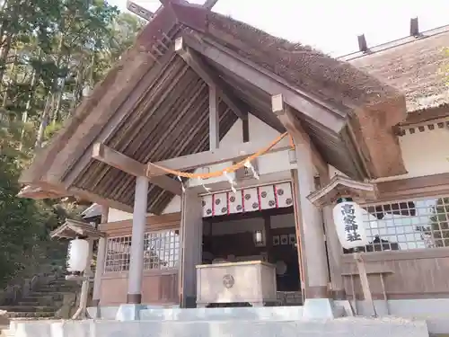 高家神社の本殿・本堂