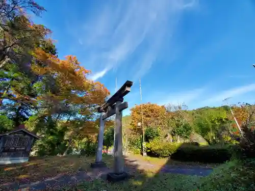 諏訪神社の鳥居