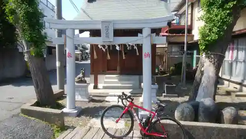 稲荷神社の鳥居