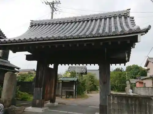 光明寺の山門