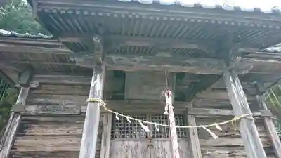 鹿石神社の本殿・本堂