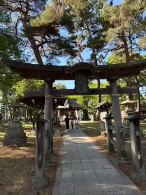 川中島古戦場八幡社の{uncategorized: "未分類", other: "その他", undefined: "問題あり", building: "その他建物", grave: "お墓", sacred_gate: "鳥居", guardian: "狛犬", statue: "像", buddha: "仏像", history: "歴史", nature: "自然", garden: "庭園", animal: "動物", pagoda: "塔", temizu: "手水舎", mountain_gate: "山門・神門", sanctuary: "本殿・本堂", subordinate: "末社・摂社", art: "芸術", scenery: "景色", jizo: "地蔵", ema: "絵馬", goshuin: "御朱印", omikuji: "おみくじ", items: "授与品その他", amulet: "お守り", goshuincho: "御朱印帳", eats: "食事", festival: "お祭り", votive_dance: "神楽", shichigosan: "七五三参", wedding: "結婚式", experience: "体験その他", initially: "初詣", around: "周辺", anti_infection: "感染症対策"}