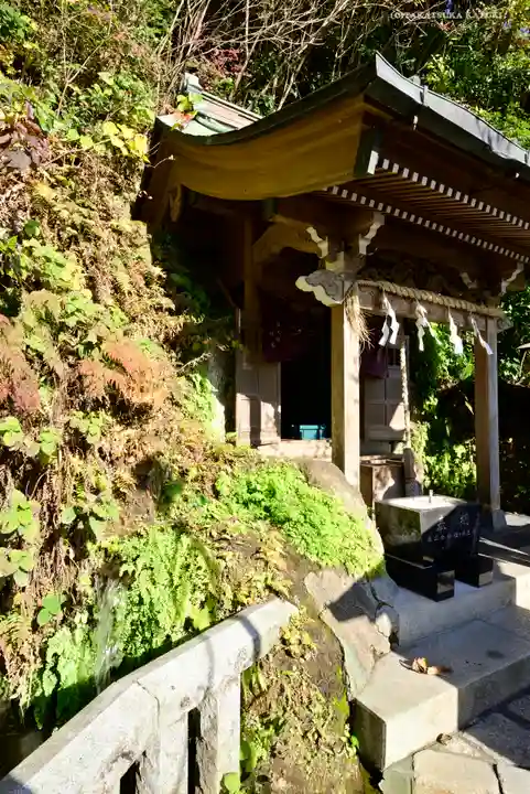 銭洗弁財天宇賀福神社(神奈川県)
