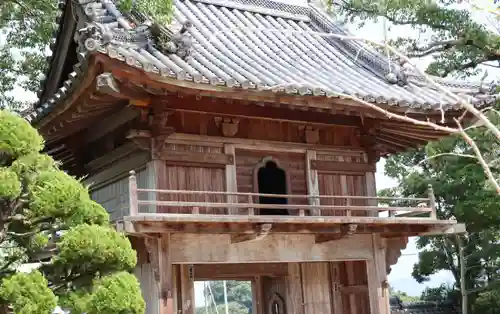 法輪寺の山門