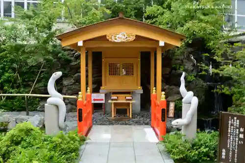 蛇窪神社の末社・摂社