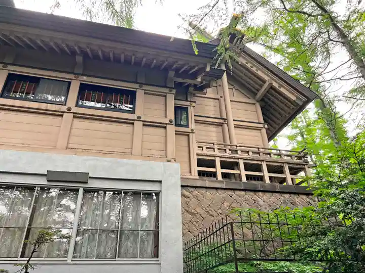 白石神社の本殿・本堂
