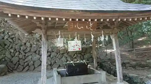 宝登山神社の手水