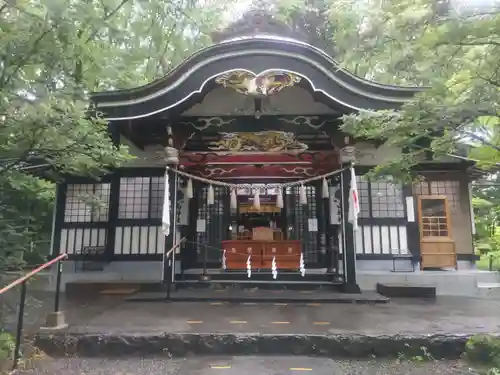 新屋山神社(山梨県)