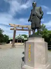 豊國神社の像