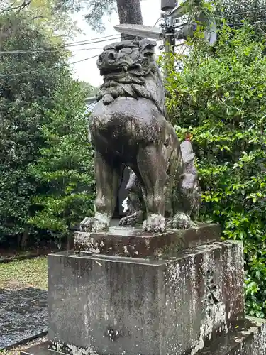 忍　諏訪神社・東照宮　の狛犬