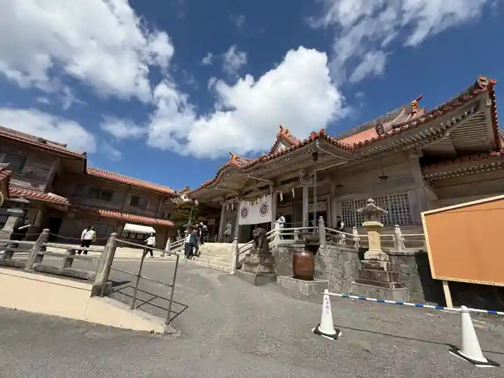 普天満宮(沖縄県)