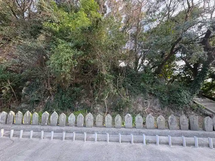弁財天神社の{uncategorized: "未分類", other: "その他", undefined: "問題あり", building: "その他建物", grave: "お墓", sacred_gate: "鳥居", guardian: "狛犬", statue: "像", buddha: "仏像", history: "歴史", nature: "自然", garden: "庭園", animal: "動物", pagoda: "塔", temizu: "手水舎", mountain_gate: "山門・神門", sanctuary: "本殿・本堂", subordinate: "末社・摂社", art: "芸術", scenery: "景色", jizo: "地蔵", ema: "絵馬", goshuin: "御朱印", omikuji: "おみくじ", items: "授与品その他", amulet: "お守り", goshuincho: "御朱印帳", eats: "食事", festival: "お祭り", votive_dance: "神楽", shichigosan: "七五三参", wedding: "結婚式", experience: "体験その他", initially: "初詣", around: "周辺", anti_infection: "感染症対策"}