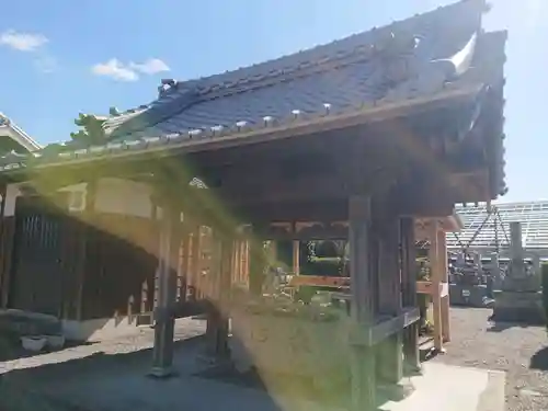明栄寺（明榮寺）の手水舎