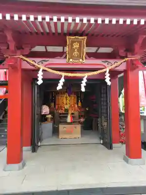 東京羽田 穴守稲荷神社の{uncategorized: "未分類", other: "その他", undefined: "問題あり", building: "その他建物", grave: "お墓", sacred_gate: "鳥居", guardian: "狛犬", statue: "像", buddha: "仏像", history: "歴史", nature: "自然", garden: "庭園", animal: "動物", pagoda: "塔", temizu: "手水舎", mountain_gate: "山門・神門", sanctuary: "本殿・本堂", subordinate: "末社・摂社", art: "芸術", scenery: "景色", jizo: "地蔵", ema: "絵馬", goshuin: "御朱印", omikuji: "おみくじ", items: "授与品その他", amulet: "お守り", goshuincho: "御朱印帳", eats: "食事", festival: "お祭り", votive_dance: "神楽", shichigosan: "七五三参", wedding: "結婚式", experience: "体験その他", initially: "初詣", around: "周辺", anti_infection: "感染症対策"}