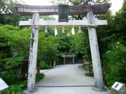 玉作湯神社の鳥居