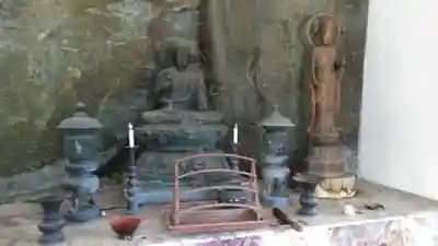 耶馬渓仏舎利塔の仏像