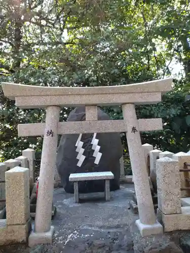 花山稲荷神社の末社・摂社