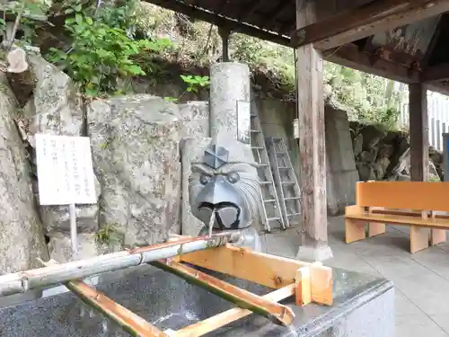 阿賀神社の手水舎