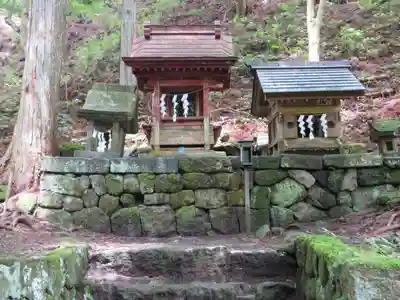 金櫻神社の末社・摂社