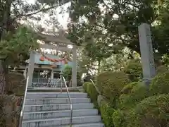 櫻井靖霊神社の鳥居