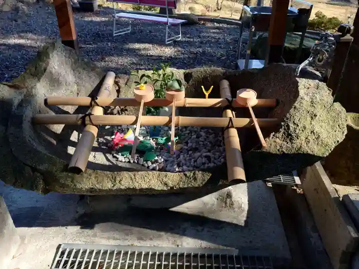 阿久津「田村神社」(郡山市阿久津町)旧社名:伊豆箱根三嶋三社の手水舎