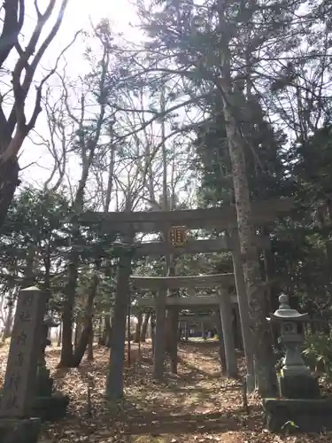 権現山内浦神社の鳥居