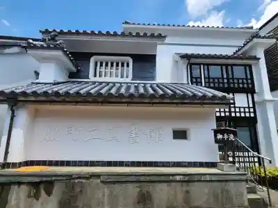 うだつ稲荷の周辺