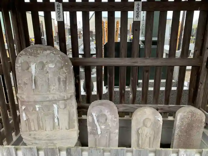 満願寺の地蔵