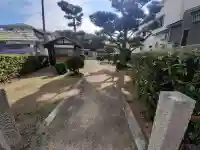 軽里大塚古墳(日本武尊白鳥陵)の{uncategorized: "未分類", other: "その他", undefined: "問題あり", building: "その他建物", grave: "お墓", sacred_gate: "鳥居", guardian: "狛犬", statue: "像", buddha: "仏像", history: "歴史", nature: "自然", garden: "庭園", animal: "動物", pagoda: "塔", temizu: "手水舎", mountain_gate: "山門・神門", sanctuary: "本殿・本堂", subordinate: "末社・摂社", art: "芸術", scenery: "景色", jizo: "地蔵", ema: "絵馬", goshuin: "御朱印", omikuji: "おみくじ", items: "授与品その他", amulet: "お守り", goshuincho: "御朱印帳", eats: "食事", festival: "お祭り", votive_dance: "神楽", shichigosan: "七五三参", wedding: "結婚式", experience: "体験その他", initially: "初詣", around: "周辺", anti_infection: "感染症対策"}