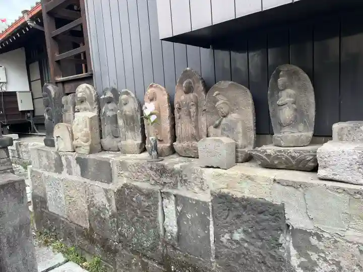 浄心寺の{uncategorized: "未分類", other: "その他", undefined: "問題あり", building: "その他建物", grave: "お墓", sacred_gate: "鳥居", guardian: "狛犬", statue: "像", buddha: "仏像", history: "歴史", nature: "自然", garden: "庭園", animal: "動物", pagoda: "塔", temizu: "手水舎", mountain_gate: "山門・神門", sanctuary: "本殿・本堂", subordinate: "末社・摂社", art: "芸術", scenery: "景色", jizo: "地蔵", ema: "絵馬", goshuin: "御朱印", omikuji: "おみくじ", items: "授与品その他", amulet: "お守り", goshuincho: "御朱印帳", eats: "食事", festival: "お祭り", votive_dance: "神楽", shichigosan: "七五三参", wedding: "結婚式", experience: "体験その他", initially: "初詣", around: "周辺", anti_infection: "感染症対策"}