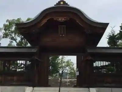 饒津神社の山門・神門