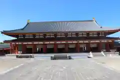 薬師寺の本殿