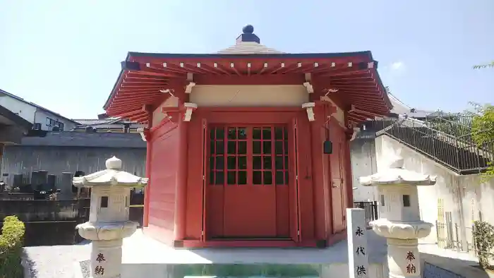 瑠璃光寺の建物その他