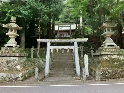 國津神社の鳥居