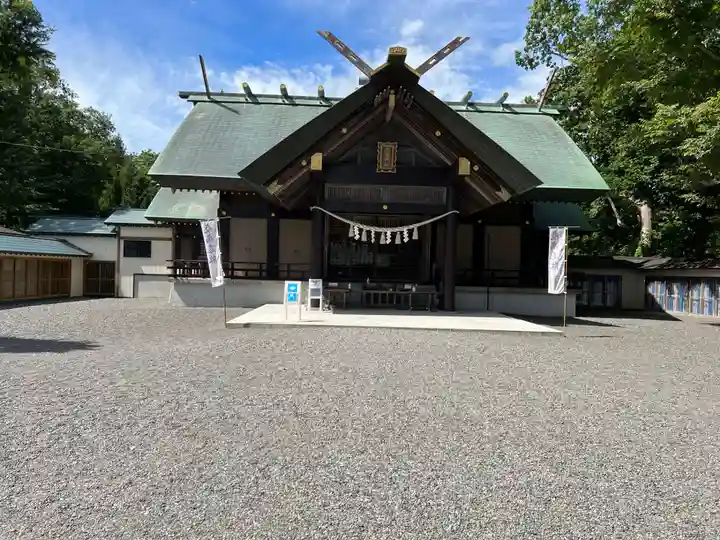 千歳神社の本殿・本堂
