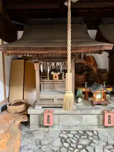 若一神社の末社