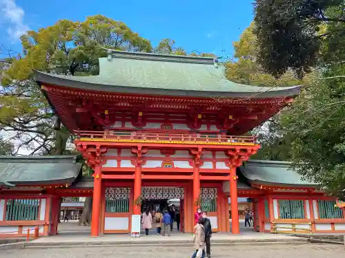 武蔵一宮氷川神社の山門・神門
