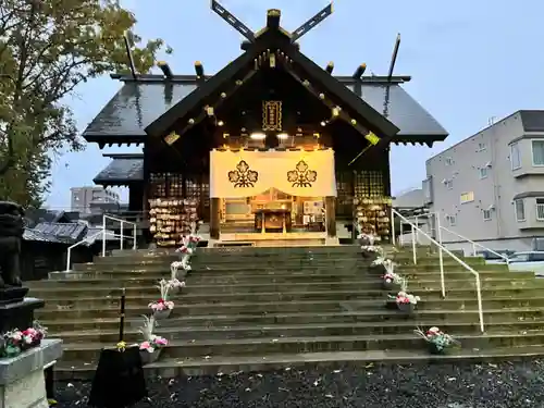 札幌諏訪神社の本殿・本堂