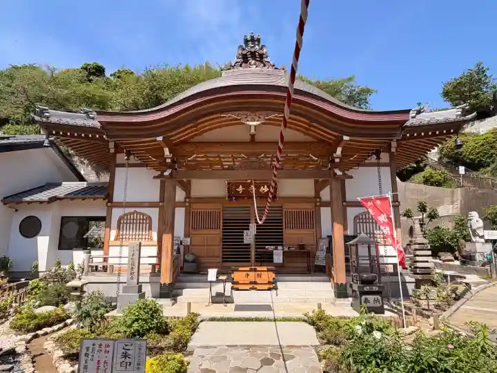 妙音寺の{uncategorized: "未分類", other: "その他", undefined: "問題あり", building: "その他建物", grave: "お墓", sacred_gate: "鳥居", guardian: "狛犬", statue: "像", buddha: "仏像", history: "歴史", nature: "自然", garden: "庭園", animal: "動物", pagoda: "塔", temizu: "手水舎", mountain_gate: "山門・神門", sanctuary: "本殿・本堂", subordinate: "末社・摂社", art: "芸術", scenery: "景色", jizo: "地蔵", ema: "絵馬", goshuin: "御朱印", omikuji: "おみくじ", items: "授与品その他", amulet: "お守り", goshuincho: "御朱印帳", eats: "食事", festival: "お祭り", votive_dance: "神楽", shichigosan: "七五三参", wedding: "結婚式", experience: "体験その他", initially: "初詣", around: "周辺", anti_infection: "感染症対策"}