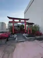 伏見稲荷神社の{uncategorized: "未分類", other: "その他", undefined: "問題あり", building: "その他建物", grave: "お墓", sacred_gate: "鳥居", guardian: "狛犬", statue: "像", buddha: "仏像", history: "歴史", nature: "自然", garden: "庭園", animal: "動物", pagoda: "塔", temizu: "手水舎", mountain_gate: "山門・神門", sanctuary: "本殿・本堂", subordinate: "末社・摂社", art: "芸術", scenery: "景色", jizo: "地蔵", ema: "絵馬", goshuin: "御朱印", omikuji: "おみくじ", items: "授与品その他", amulet: "お守り", goshuincho: "御朱印帳", eats: "食事", festival: "お祭り", votive_dance: "神楽", shichigosan: "七五三参", wedding: "結婚式", experience: "体験その他", initially: "初詣", around: "周辺", anti_infection: "感染症対策"}