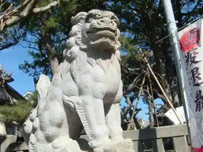 片瀬諏訪神社の狛犬