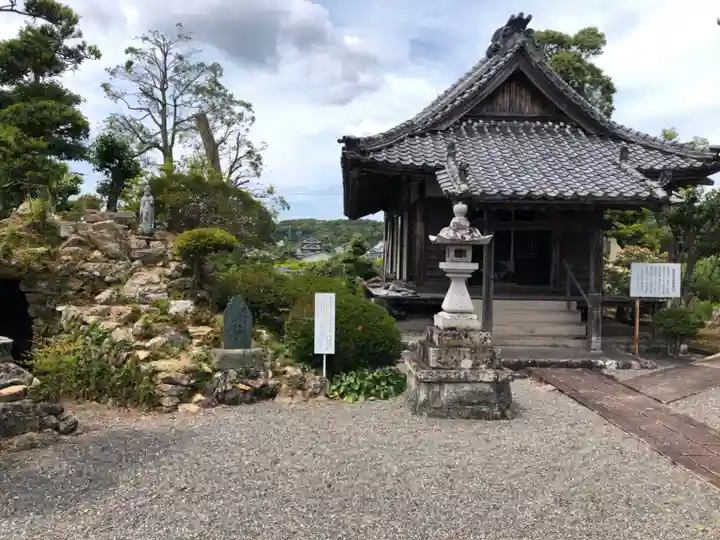 陽泰院の末社・摂社