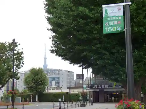 寛永寺不忍池弁天堂の周辺