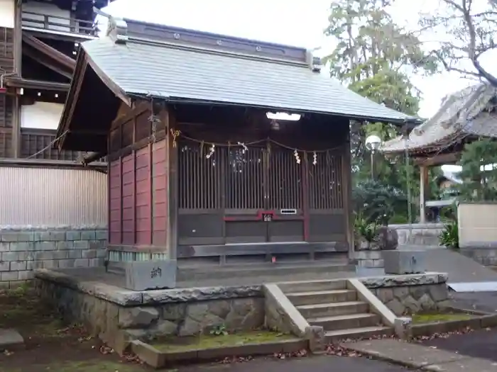 神明社の本殿