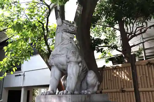 鳥越神社の狛犬