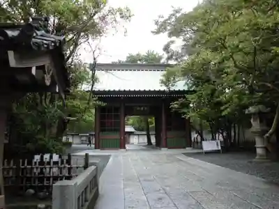 高徳院の山門・神門